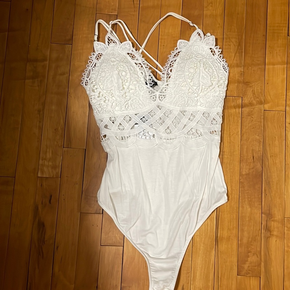 Rue 21 white bodysuit